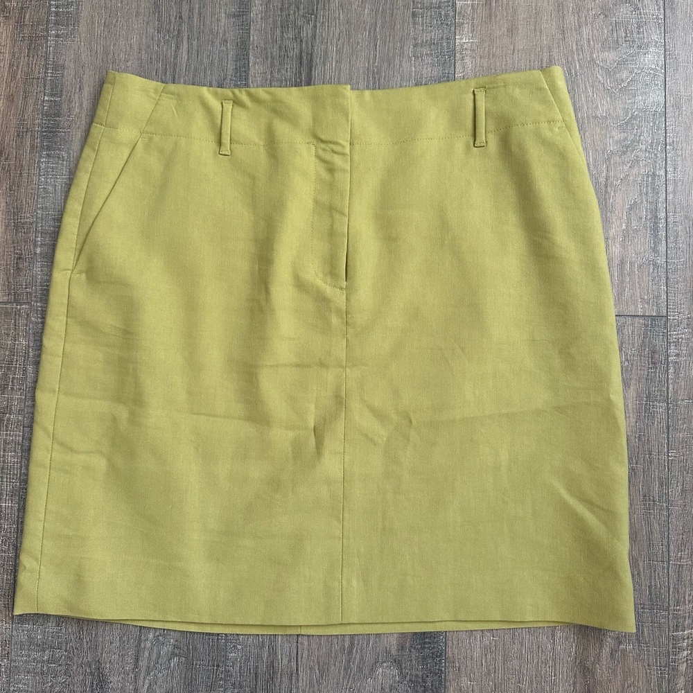 Ann Taylor Light Green Pencil Skirt